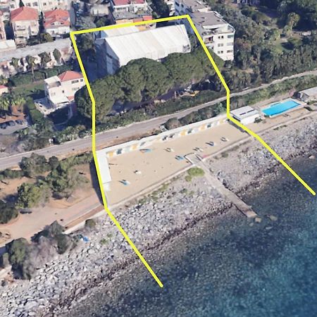Tirrenia Beach House - Sea Front With Private Beach Санремо Экстерьер фото