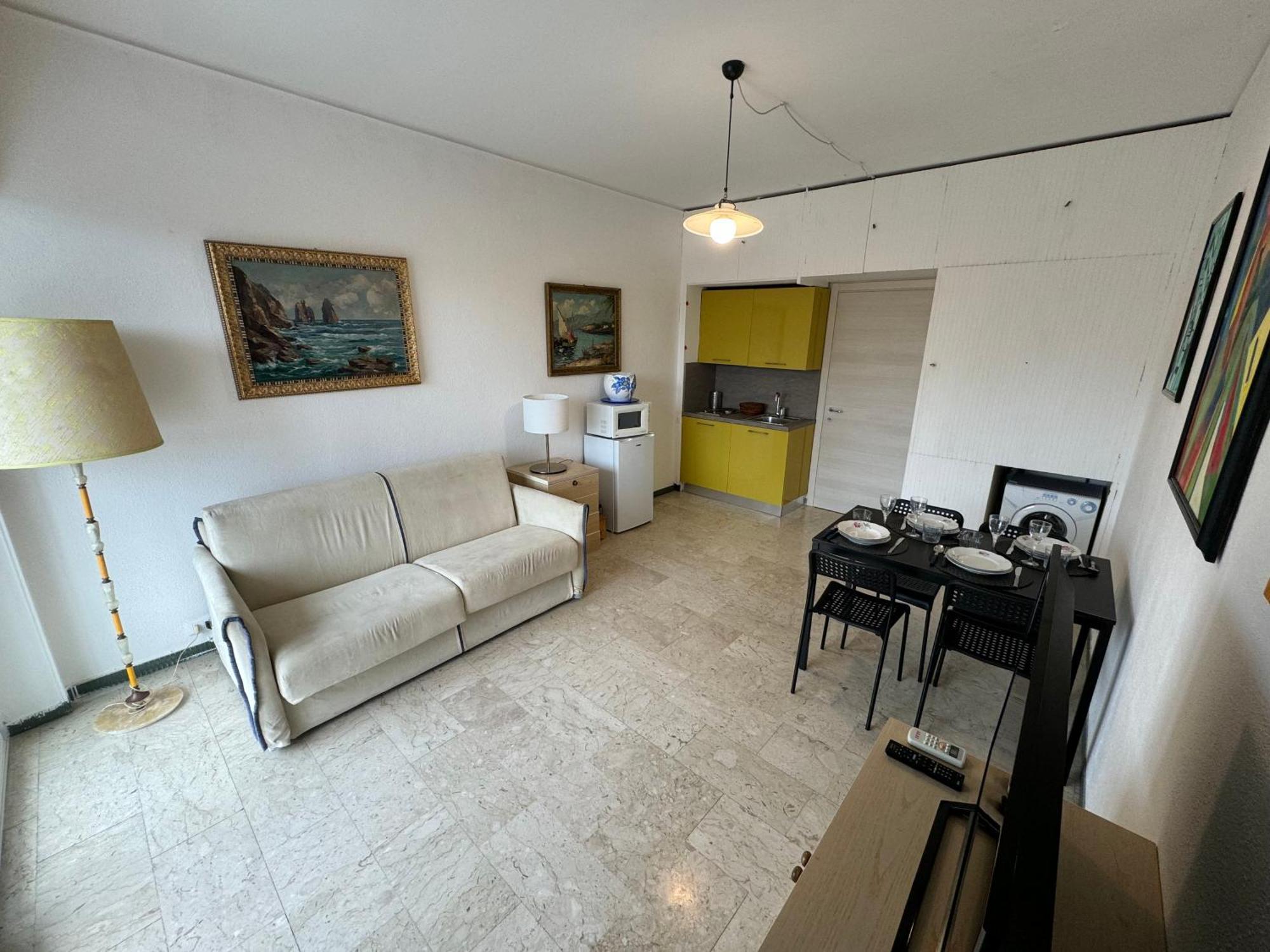Tirrenia Beach House - Sea Front With Private Beach Санремо Экстерьер фото